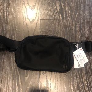 LuLuLemon Everywhere Belt Bag 1L